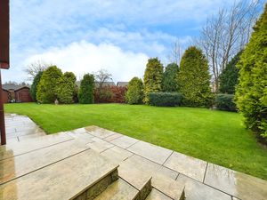 Photo 22- click for photo gallery